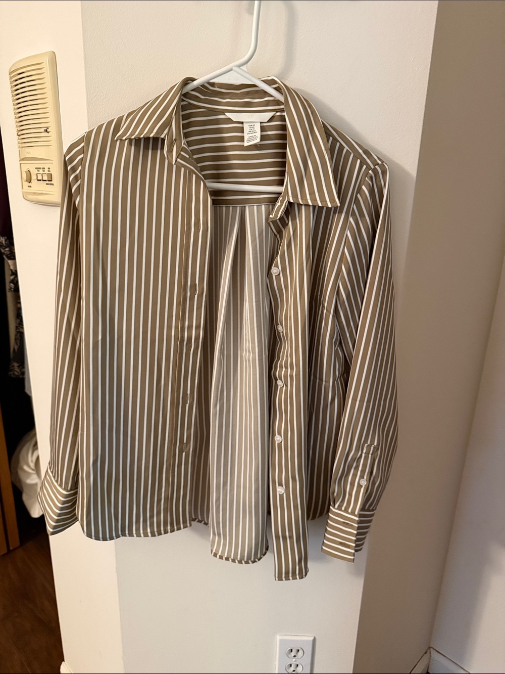 H&M Olive and White Button-Down Shirt